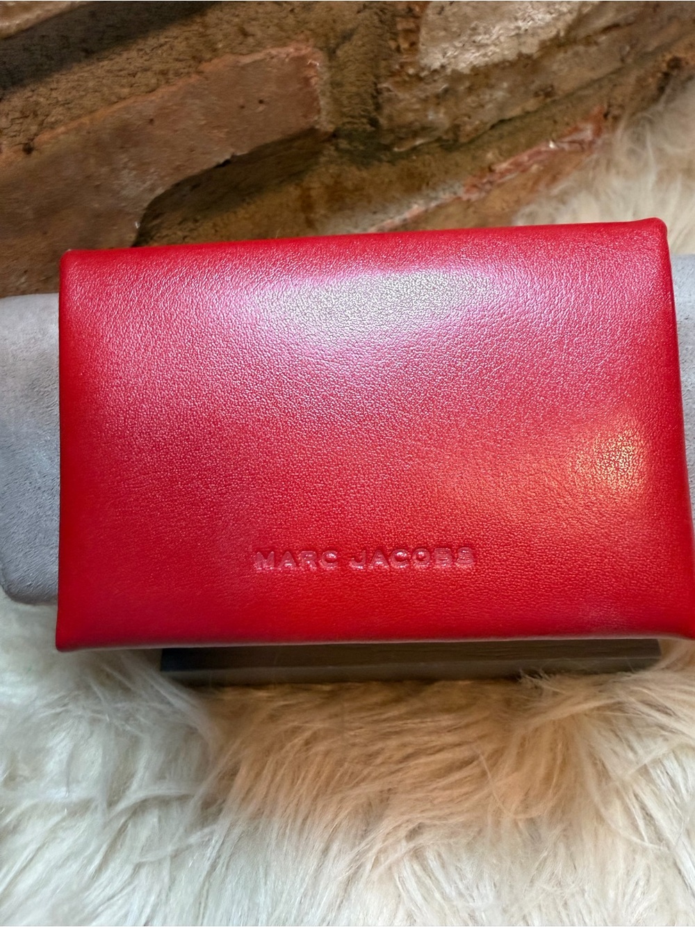 Marc Jacobs Scene Snap Leather Card Holder - Picture 6 of 8